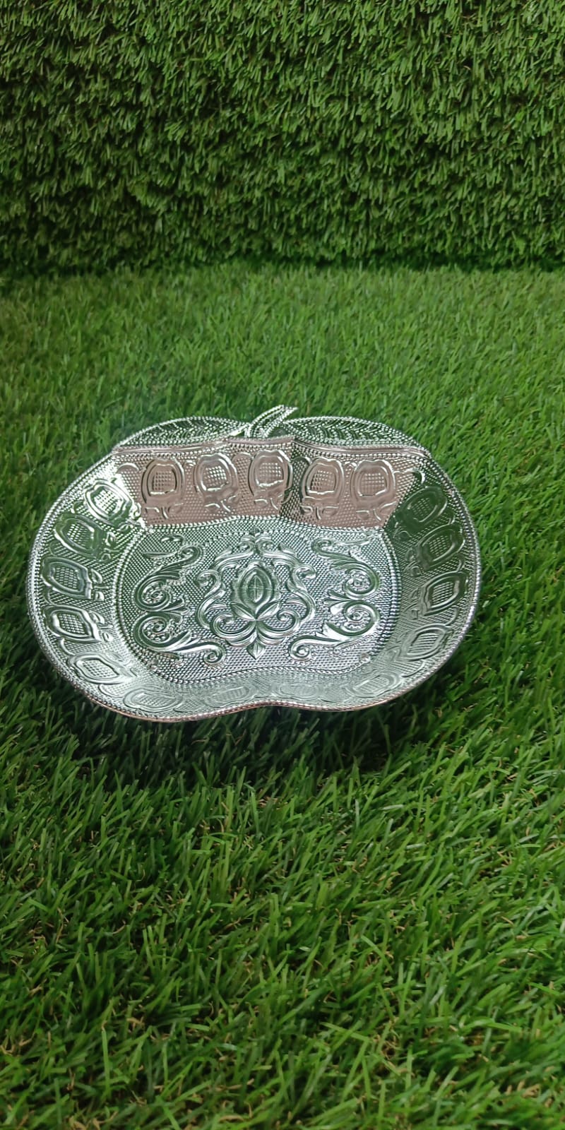 Decorative Mukhwas Serving Tray Serving Mukhwas Plate Fancy Candy Tray Dry Fruit Serving Tray (1 Pc Set)