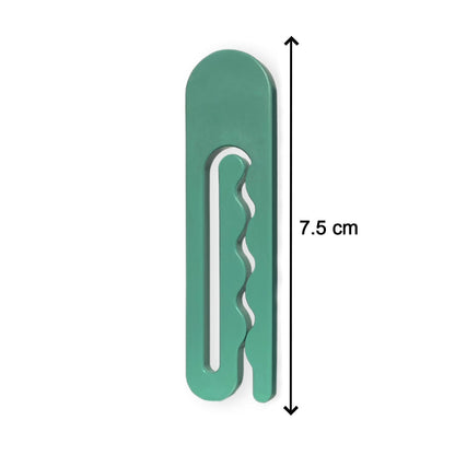 6115 Cloth Clip Box used for holding wet and dry clothes on cables in household premises.