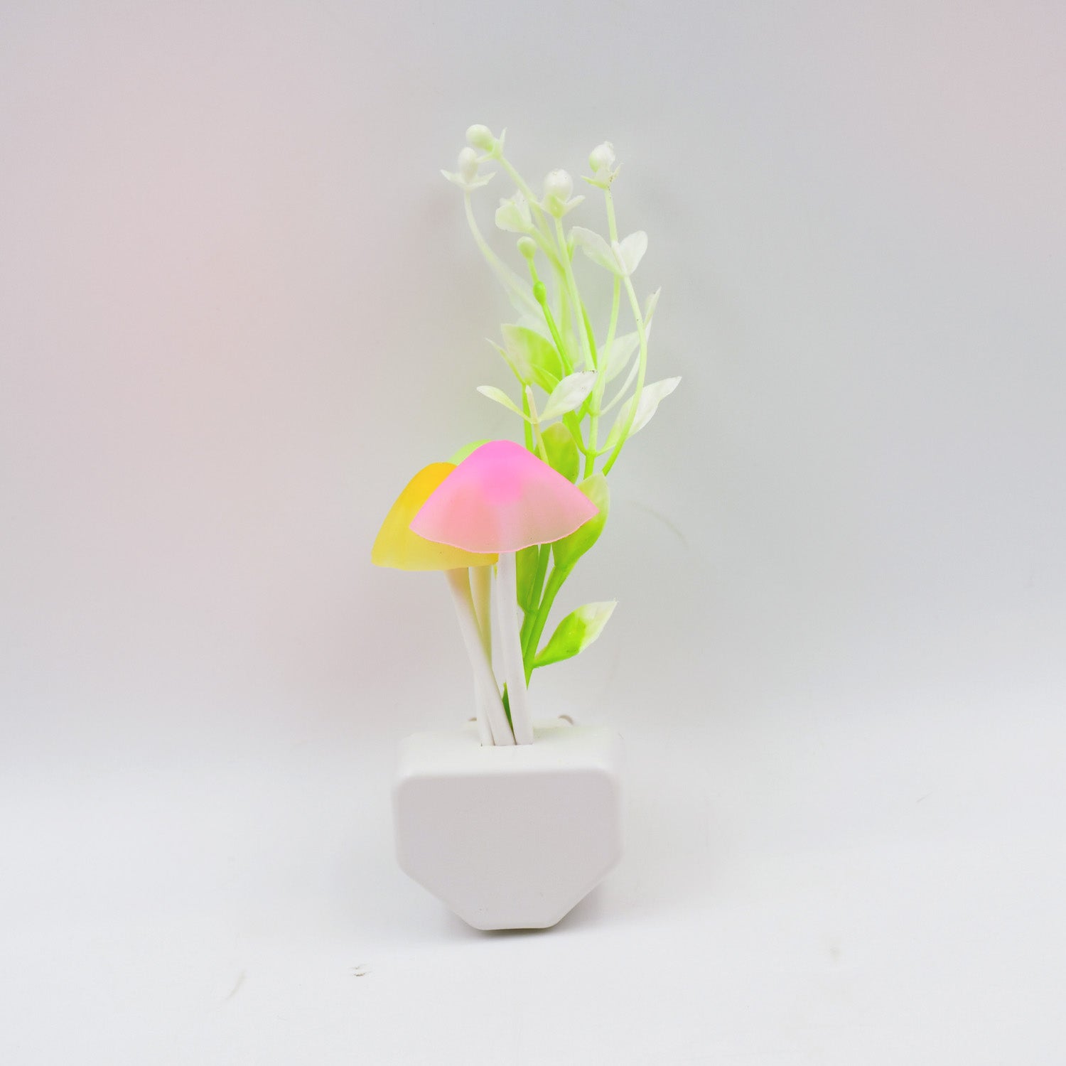 Fancy Color Changing LED Mushroom Night Light Kids Beautiful Color LED Illumination Automatic On/Off Light Sensor Night Lamp