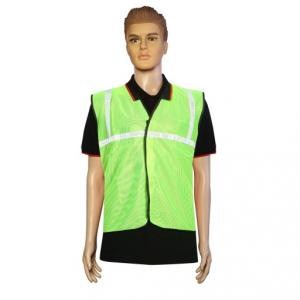 7437 Green Safety Jacket For Having protection against accidents usually in construction area's.